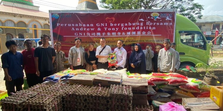 PT Gunbuster Nickel Industry (GNI) kembali memberikan bantuan di Panti Asuhan Raudlatul Fitrah dan Alesintowe di Kota Kolonodale, Kecamatan Petasia, Kabupaten Morowali Utara (Morut), Senin (23/9/2024) di bulan September.